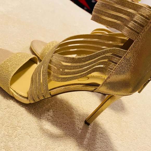 Brand New Heels By JESSICA SIMPSON - Heel Height Is 4 Inches - Size 8 M - box 7 - Picture 4 of 4